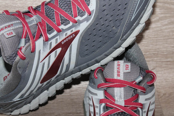 Brooks Beast 18 Chaussure Running – Taille 49,5 – Excellent État