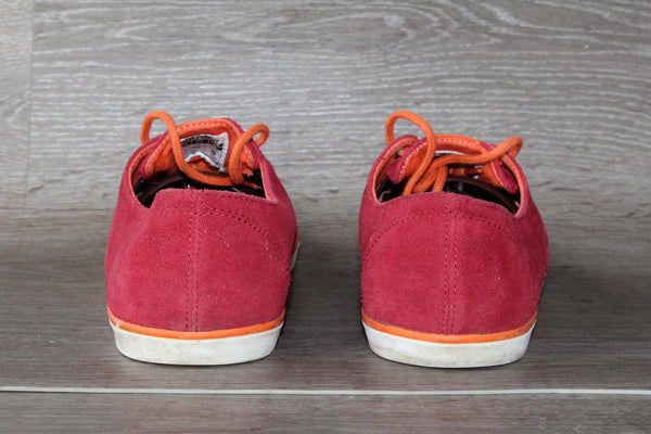 Sneaker Basse Cuir Velours Rouge – Taille 40 – Occasion très bon état