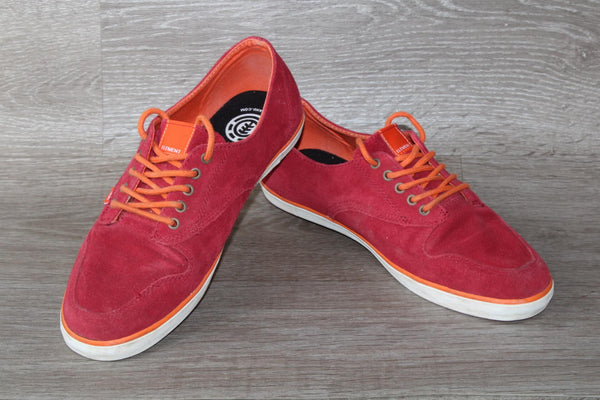 Sneaker Basse Cuir Velours Rouge – Taille 40 – Occasion très bon état