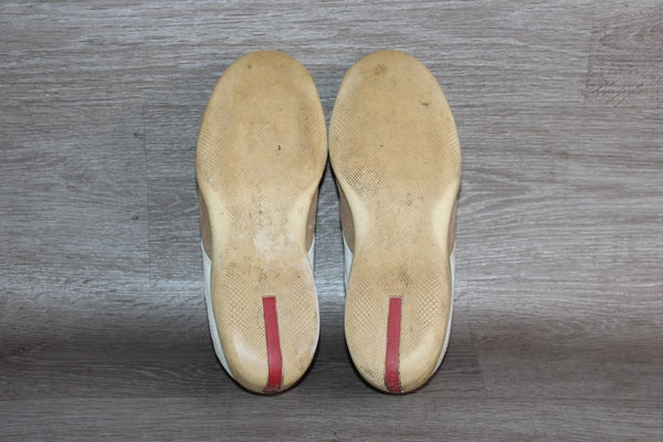 Prada Authentique Sneaker Cuir Vintage - Taille 44 - Occasion très bon état Made in Italy - julfripes