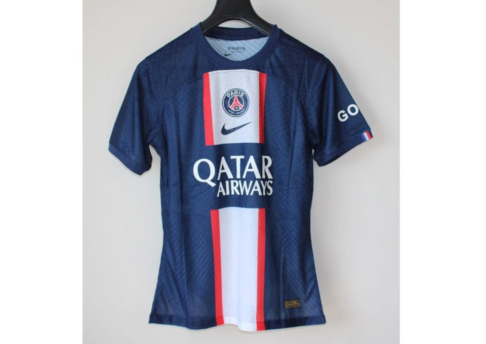 Maillot Football Replica PSG Mbappé Slim – Taille M - Neuf - julfripes