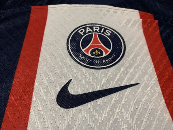 Maillot Football Replica PSG Mbappé Slim – Taille S - Neuf - julfripes